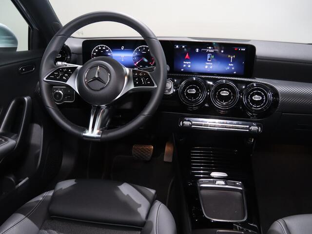 Mercedes-Benz A-KLASSE 180 Star Edition | Digitaal display | Achteruitrijcamera | Led-koplampen