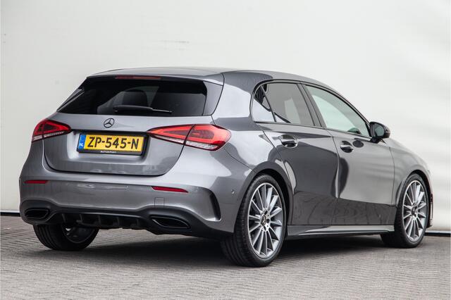 Mercedes-Benz A-KLASSE 200 AMG Nightpakket, Widescreen, Camera, 19"