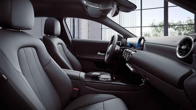 Mercedes-Benz A-KLASSE 180 Business Line | Apple carplay | Android auto | Achteruitrijcamera | Lederlook ARTICO | Privacy Glass |