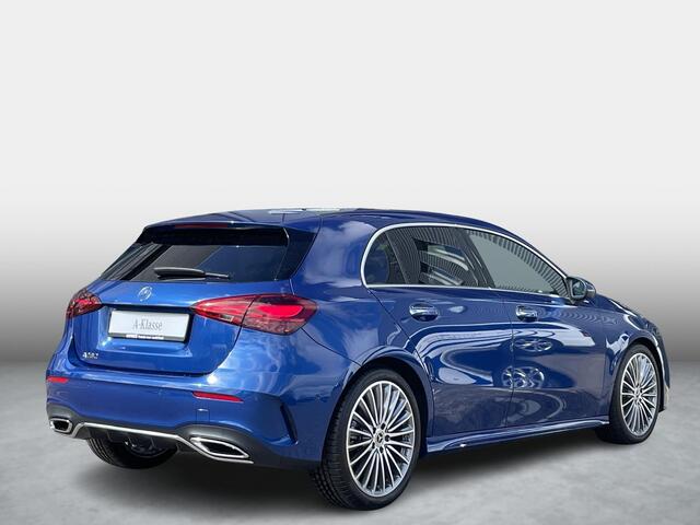 Mercedes-Benz A-KLASSE 180 Star Edition AMG Line | Winterpakket | 19 inch Multispaaks AMG Velgen | Panoramadak | Dodehoekassistent | MULTIBEAM LED koplampen | Stoelverwarming | Stuurverwarming