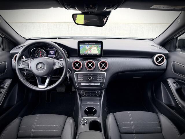 Mercedes-Benz A-KLASSE 180 Ambition / AMG / NAVI GROOT / LED / DIAMOND