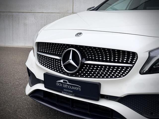 Mercedes-Benz A-KLASSE 180 Ambition / AMG / NAVI GROOT / LED / DIAMOND
