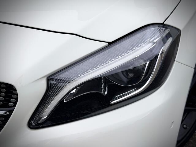 Mercedes-Benz A-KLASSE 180 Ambition / AMG / NAVI GROOT / LED / DIAMOND