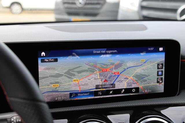 Mercedes-Benz A-KLASSE 180 AMG Camera | Night | Widescreen | Mojavezilver | Dealer Onderhouden