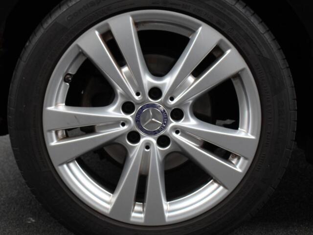 Mercedes-Benz A-KLASSE 180 Automaat Prestige | Navigatie | Climate control | Camera | Parkeer sensoren | Lichtmetalen velgen