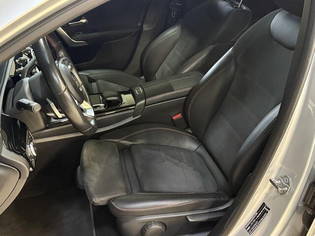 Mercedes-Benz A-KLASSE 220 4MATIC Premium | Panoramadak | Sfeerverlichting | Camera