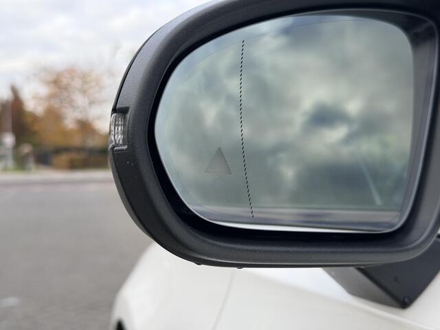 Mercedes-Benz A-KLASSE 250 e Premium Plus 218PK Automaat Navigatie, Rondomzichtcamera, Keyless, Panoramadak, Adaptieve Cruise Control, Stoelverwarming