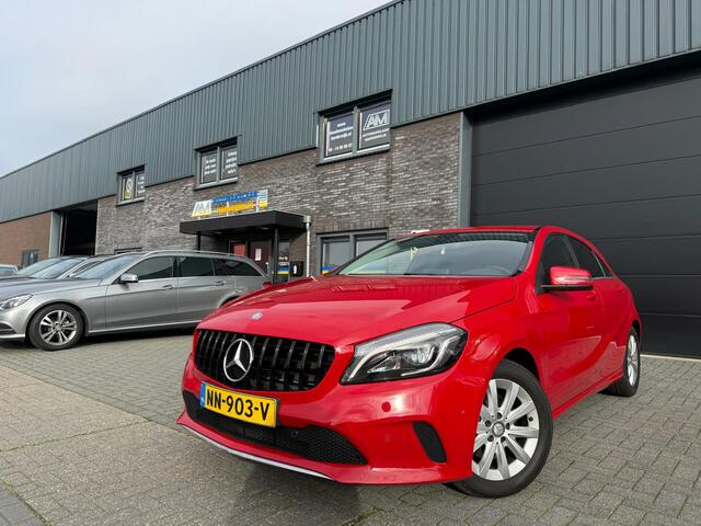 Mercedes-Benz A-KLASSE 160 Ambition | 2E EIGENAAR | 12MND GARANTIE | 175PK | CRUISE | LED | AIRCO | NAVI | BLUETOOTH | LMV | NL AUTO |