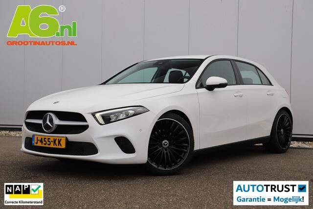 Mercedes-Benz A-KLASSE 160 Business Solution Half Leder Full LED Widescreen Carplay Android Navigatie Achteruitrijcamera Clima Cruise 19 inch AMG Look Velgen Nieuwe Banden! Stoelverwarming
