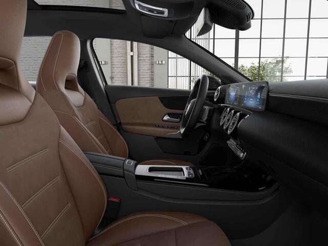 Mercedes-Benz A-KLASSE Hatchback 250 e Business Solution AMG