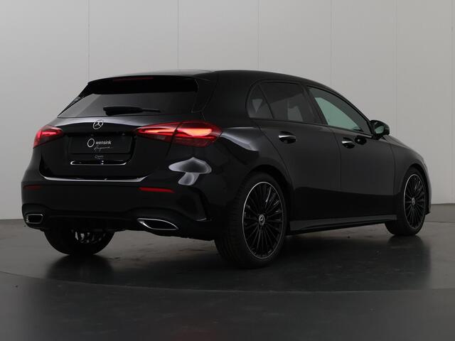 Mercedes-Benz A-KLASSE 180 Business Solution AMG | Panoramadak | Multibeam led | Nightpakket | Sfeerverlichting |