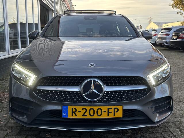 Mercedes-Benz A-KLASSE 180 Premium Plus | AMG Styling | Pano | Sfeerverlichting | Stoelverwarming