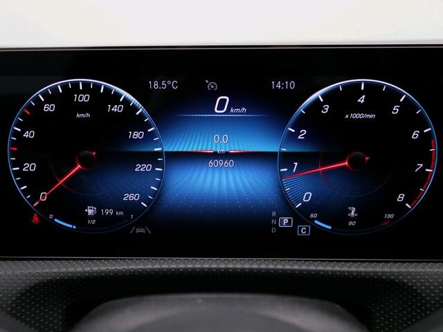 Mercedes-Benz A-KLASSE 180 Business Solution Luxury Ledkoplampen | Achteruitrijcamera | Sfeerverlichting | Spiegelpakket. Inclusief 48 maanden Mercedes-Benz Certified garantie voor Europa.