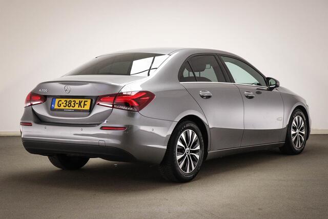 Mercedes-Benz A-KLASSE 200 Business Solution | PLUS PACK | HALF LEDER | STOELVERWARMING | APPLE | CAMERA
