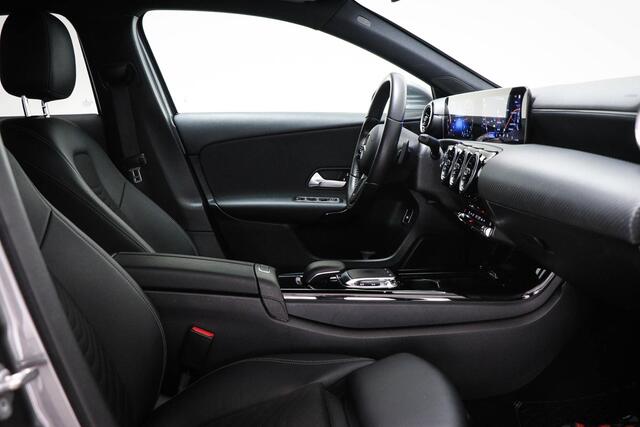 Mercedes-Benz A-KLASSE 200 Business Solution | PLUS PACK | HALF LEDER | STOELVERWARMING | APPLE | CAMERA