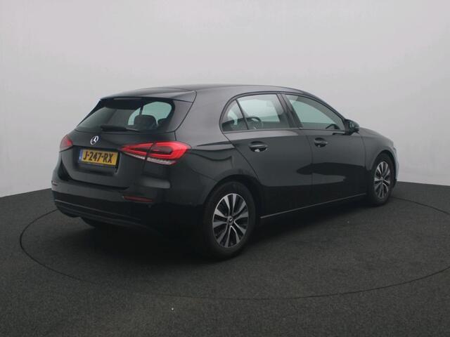 Mercedes-Benz A-KLASSE 180 Aut. Business Sol. | Navi | Camera | M-Bux |