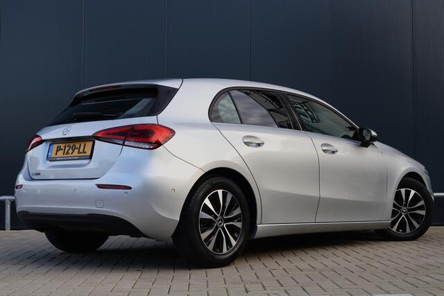 Mercedes-Benz A-KLASSE 180 Business Solution AMG Automaat | NL Auto | Wide Screen | Stoelverwarming | Camera | Half Leer