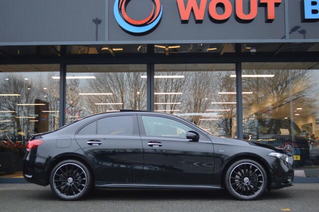 Mercedes-Benz A-KLASSE 250 e AMG Led Panorama Memory Sfeer Camera 360 Night Keyless Augmented Pdc