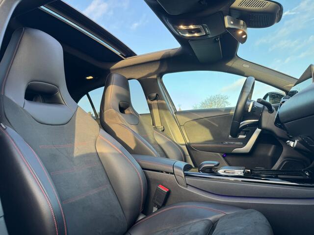 Mercedes-Benz A-KLASSE 200 164 PK Business Solution AMG Pakket Pano / Sfeerverlichting / NL Auto!