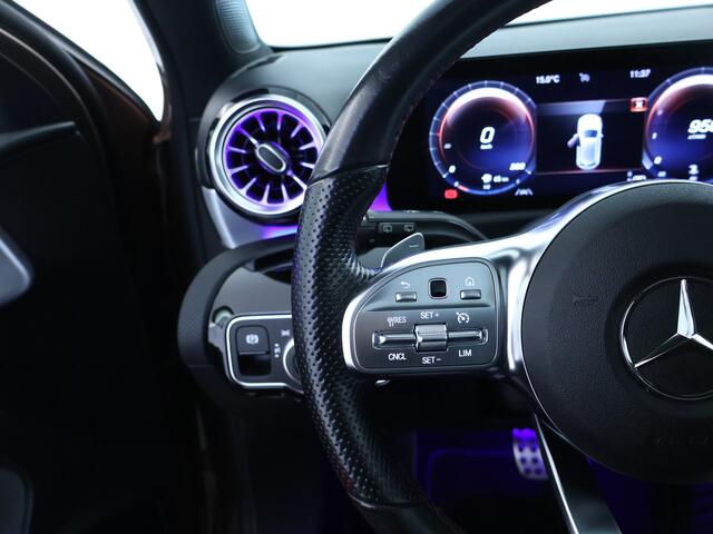 Mercedes-Benz A-KLASSE 180 Business Solution AMG | Panoramadak | Memory Pakket | Cruise Control | Inclusief 24 maanden MB Certified garantie voor Europa.