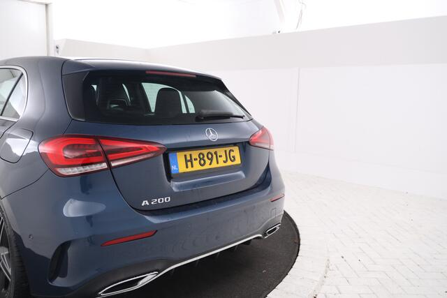 Mercedes-Benz A-KLASSE 200 Business Solution AMG Upgrade Automaat, Panorama,