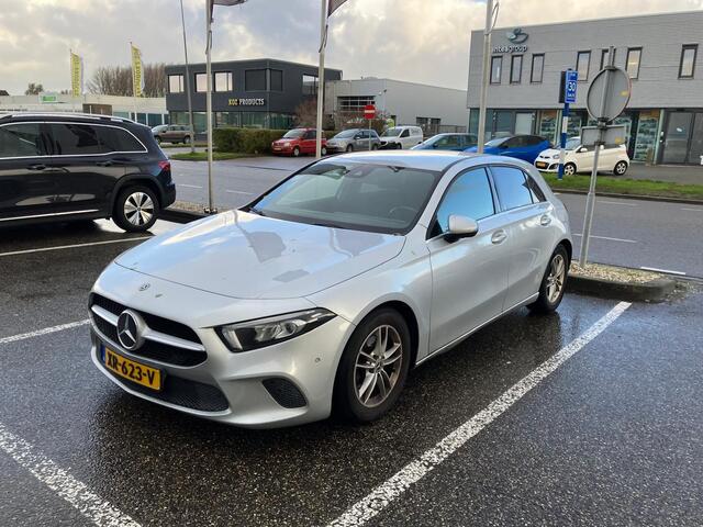 Mercedes-Benz A-KLASSE 180 Business Solution | 12MND GARANTIE | NAVIGATIE | CRUISE | PDC | LMV | GOED ONDERHOUDEN |