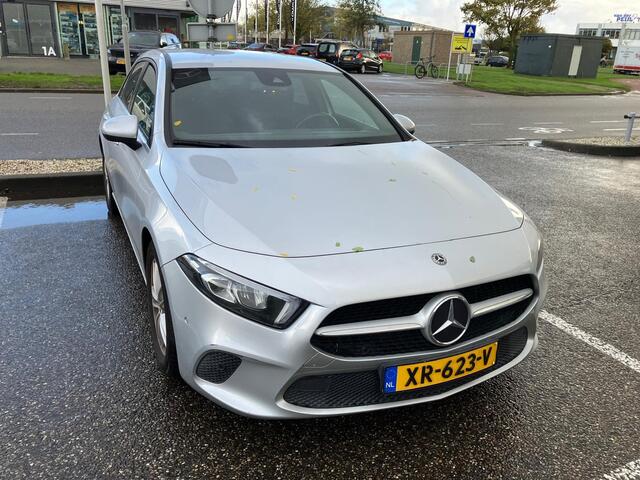 Mercedes-Benz A-KLASSE 180 Business Solution | 12MND GARANTIE | NAVIGATIE | CRUISE | PDC | LMV | GOED ONDERHOUDEN |