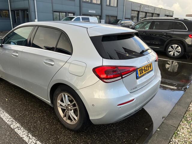 Mercedes-Benz A-KLASSE 180 Business Solution | 12MND GARANTIE | NAVIGATIE | CRUISE | PDC | LMV | GOED ONDERHOUDEN |