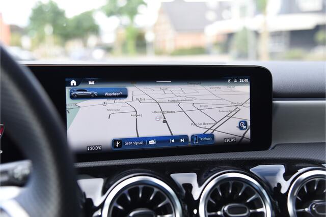 Mercedes-Benz A-KLASSE 250 e AMG Line