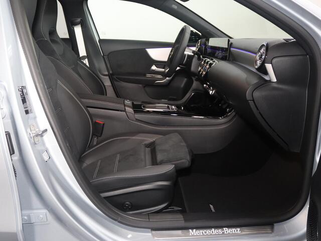 Mercedes-Benz A-KLASSE 180 Business Solution AMG | Panoramaschuifdak | Nightpakket | AMG Line Plus | Head-up display | 360° camera