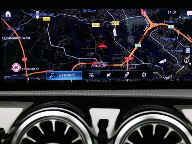 Mercedes-Benz A-KLASSE 180 Business Solution Luxury Distronic | Sfeerverlichting | Achteruitrijcamera | Ledkoplampen | Stoelverwarming Voor | Inclusief 24 maanden Mercedes-Benz Certified garantie voor Europa.