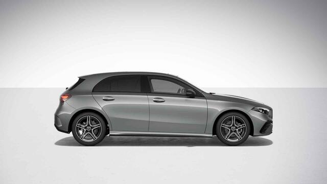 Mercedes-Benz A-KLASSE 180 AMG Line | Panoramadak | Premium pack | Multibeam | Stoelverwarming | Night pakket |