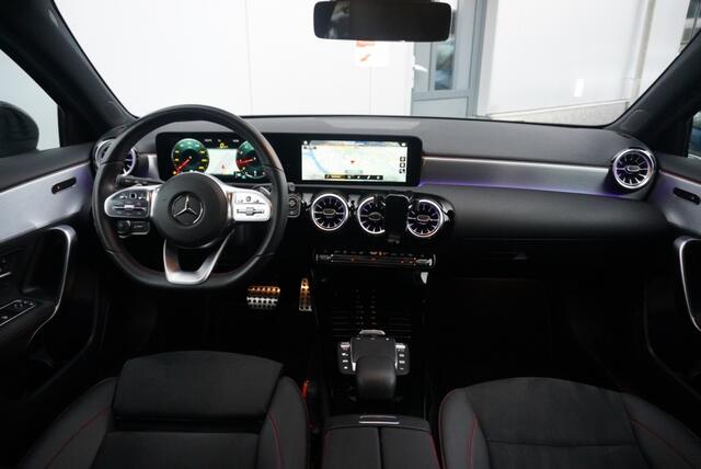 Mercedes-Benz A-KLASSE 180 Bns-Solution AMG Widescreen | Sfeerverlichting | Camera | Le