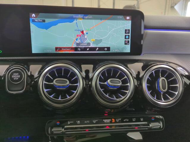 Mercedes-Benz A-KLASSE 250 e AMG Limited Panoramadak Sfeerverlichting Camera Multibeam-Led