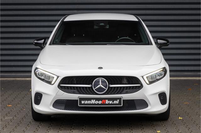 Mercedes-Benz A-KLASSE 200 Sedan 19''-LED-Privacy
