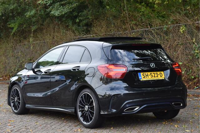 Mercedes-Benz A-KLASSE 180 Sport Edition AMG | NL-auto | Pano.dak | Carplay | Camera | Sfeerverl | Navi | Cruise Control | 4Seasons | NAP