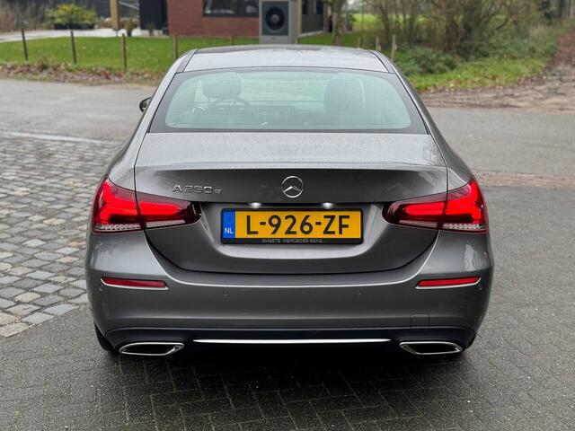 Mercedes-Benz A-KLASSE 250 e Bns Sol Luxury Lim ecc,widescreen,zwartleer,lmv,navi,led,pdc