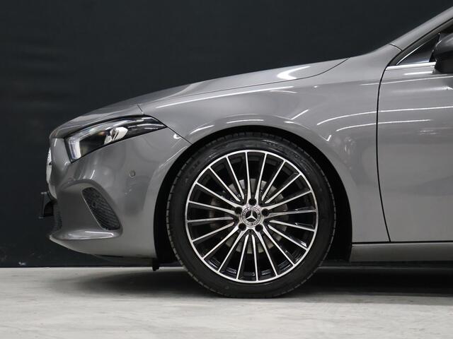 Mercedes-Benz A-KLASSE 200 Business Solution [SCHUIFKANTELDAK, TREKHAAK, BLUETOOTH TELEFOON, CRUISE CONTROL, ACHTERUITRIJCAMERA, PDC V+A, STOELVERWARMING, FLIPPERS, AUTOMATISCHE AIRCO, NIEUWSTAAT,