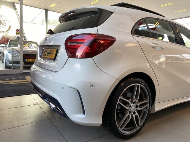 Mercedes-Benz A-KLASSE 180 Business Solution AMG,Automaat,Panoramadak,Navigatie,Achteruitrijcamera,Climate&Cruiscontrol,Spraakbediening,Trekhaak,Sport Interieur,Leder/Stof Bekleding,18 Inch Lmv