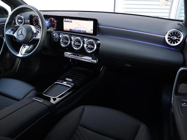 Mercedes-Benz A-KLASSE 250 e Luxury Line
