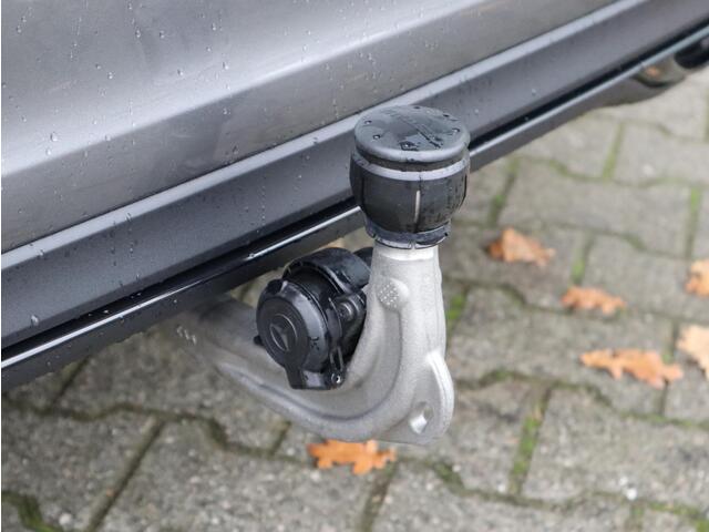 Mercedes-Benz A-KLASSE 180 Star Edition AMG Line