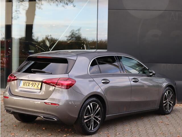 Mercedes-Benz A-KLASSE 180 Star Edition AMG Line