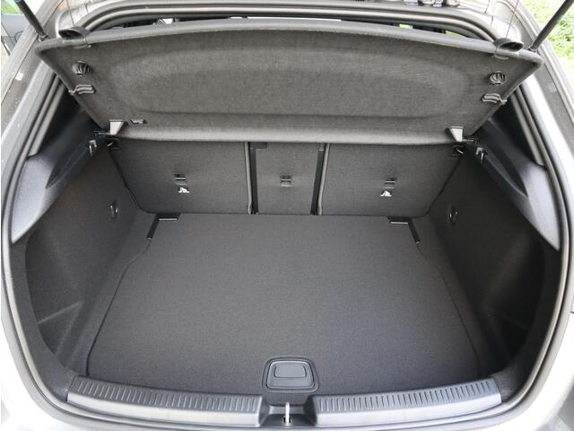 Mercedes-Benz A-KLASSE 180 Star Edition AMG Line