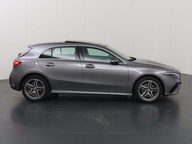 Mercedes-Benz A-KLASSE 250 e AMG Line | Achteruitrijcamera | Panoramadak | Stoelverwarming | Sfeerverlichting |