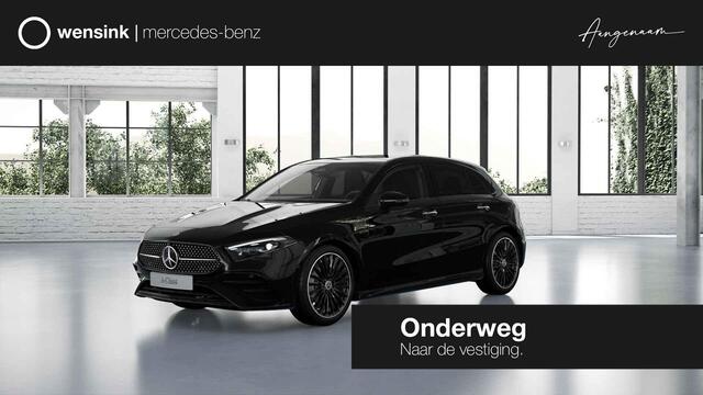 Mercedes-Benz A-KLASSE 180 Business Solution AMG | Panoramaschuifdak | Premium plus | Head-Up | Stoelverwarming | Achteruitrijcamera | MULTIBEAM LED |