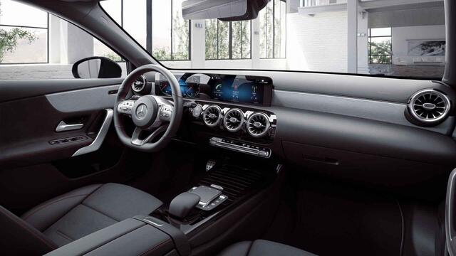 Mercedes-Benz A-KLASSE 180 Business Solution AMG | Night | Panoramadak | Widescreen | Stoelverwarming | Sfeerverlichting |