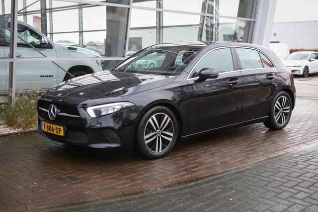 Mercedes-Benz A-KLASSE 200 Progressive | Navigatie | Achteruitrijcamera | Stoelverwarmi