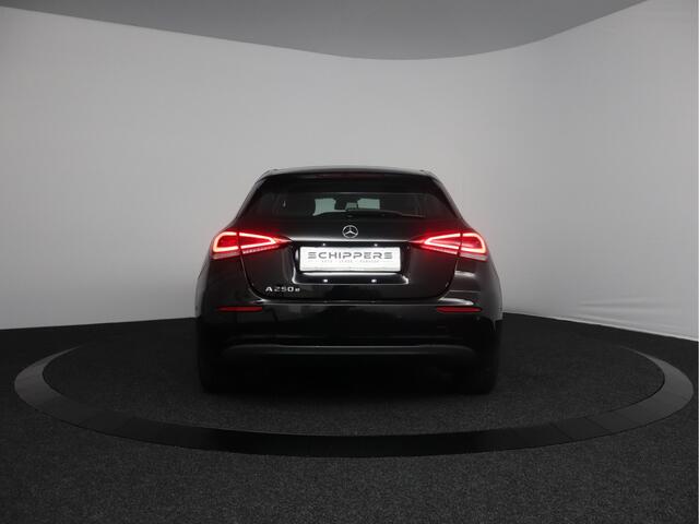 Mercedes-Benz A-KLASSE 250 e Style | Plug-in Hybrid | M-Bux | LED-koplampen