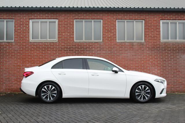 Mercedes-Benz A-KLASSE 180 d Business Solution | trekhaak | carplay |
