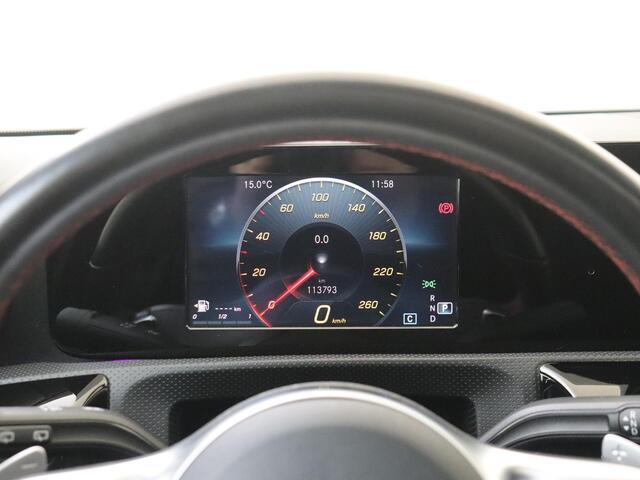 Mercedes-Benz A-KLASSE 180 Premium | AMG-Line | Panorama-dak | Multi-spaaks 19"